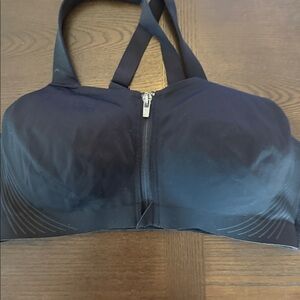 Victoria’s Secret VSX front zip sports bra crisscross straps 34D